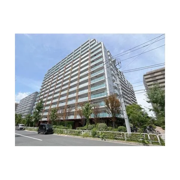 Ｂｒｉｌｌｉａ辰巳　ＣＡＮＡＬ　ＴＥＲＲＡＣＥ 外観（２０２６年８月撮影時）