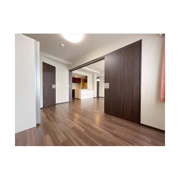 Ｂｒｉｌｌｉａ辰巳　ＣＡＮＡＬ　ＴＥＲＲＡＣＥ 洋室約６．５帖