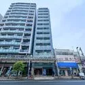 レオーネ亀戸 外観：中央の細い建物(撮影年月：2026年04月)