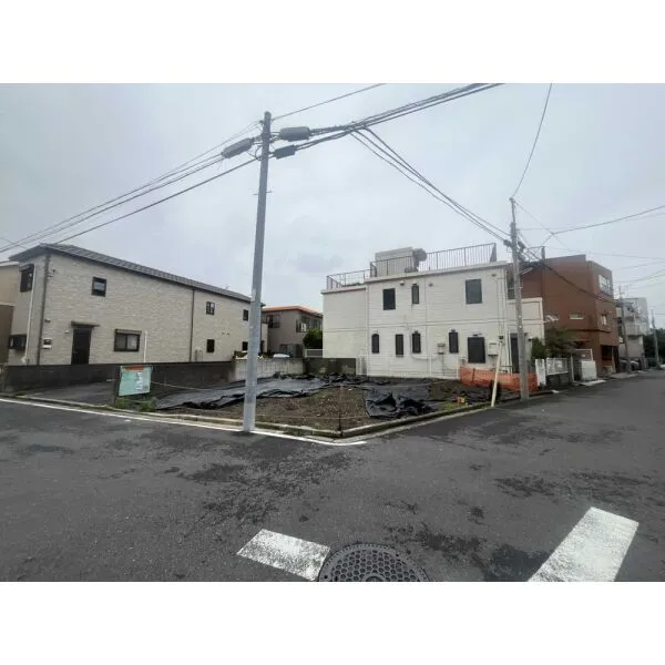 横浜市鶴見区下野谷町３丁目 現地：全2区画（写真左）(撮影年月：2026年07月)
