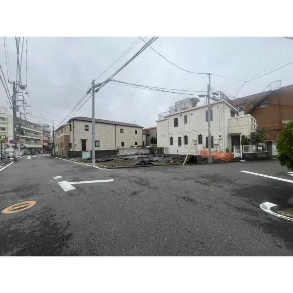 横浜市鶴見区下野谷町３丁目 現地：全2区画（写真左）(撮影年月：2026年07月)