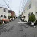 横浜市鶴見区下野谷町３丁目 前面道路(撮影年月：2026年07月)