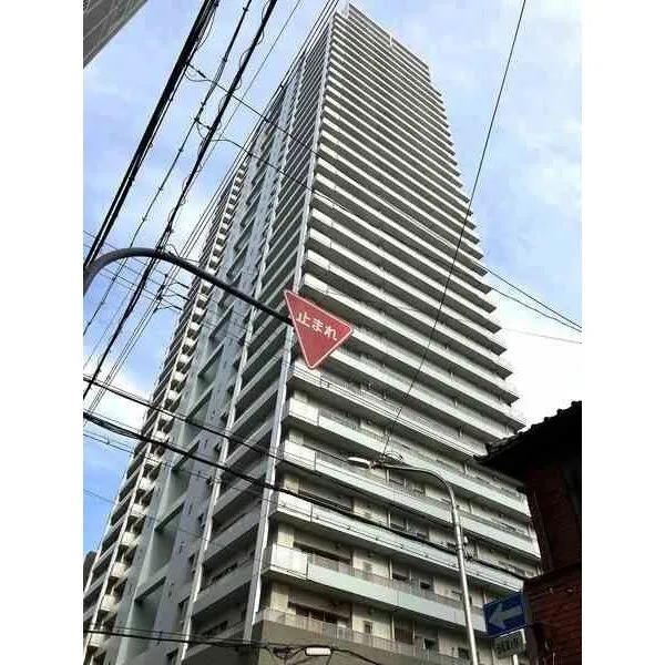 ライオンズマンション大阪スカイタワー 鴻池組施工・大京分譲、地上35階建てタワーマンションの26階部分。オール電化の住まいです。