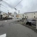 横浜市鶴見区下野谷町３丁目 現地：全2区画（写真右）(撮影年月：2026年07月)