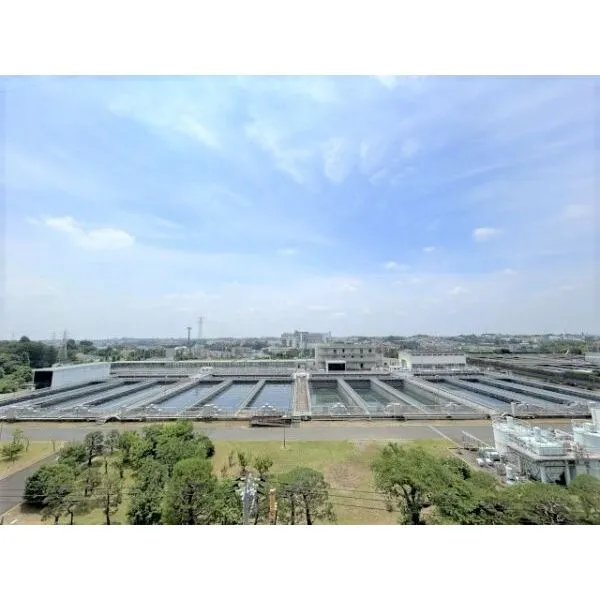 レイディアントシティ向ヶ丘遊園フランス街区 バルコニーからの眺望　前面に建物が無く眺望日当たり良好