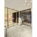 ルフォン板橋区役所前 エントランス前の集合玄関横のカメラで訪問者を映像で確認できます。