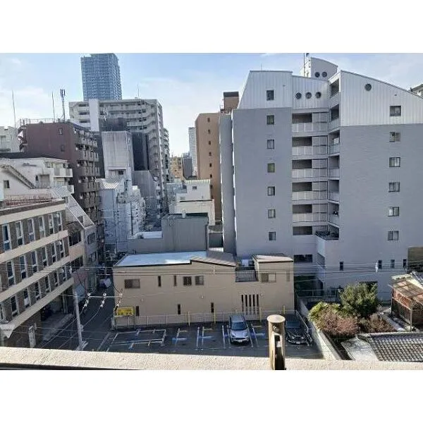 シャルマンフジ・リッツ南堀江 6階部分・北西角のお部屋で眺望・通風良好です