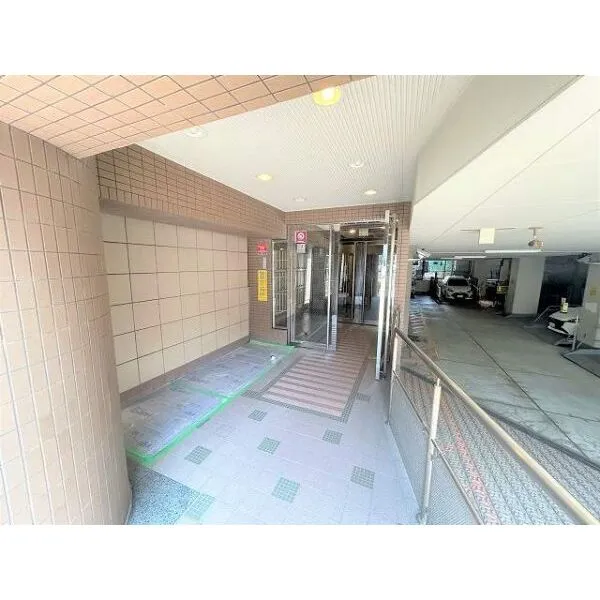 シャルマンフジ・リッツ南堀江 大阪メトロ長堀鶴見緑地線「西大橋」駅　徒歩6分