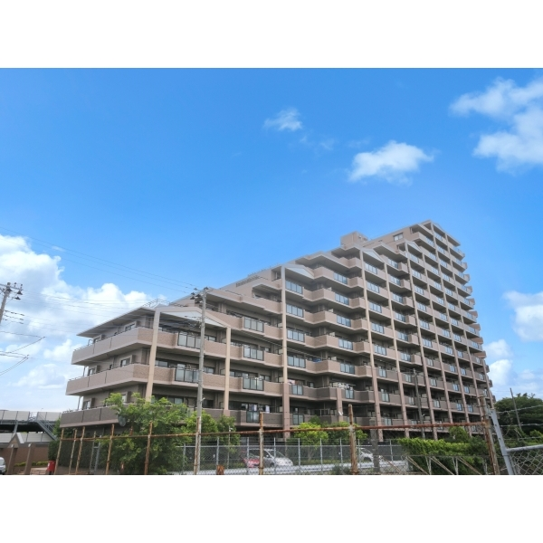 ライオンズヒルズ新松戸 外観