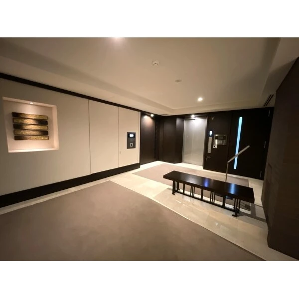 ブランズ六本木飯倉片町 エレベーター