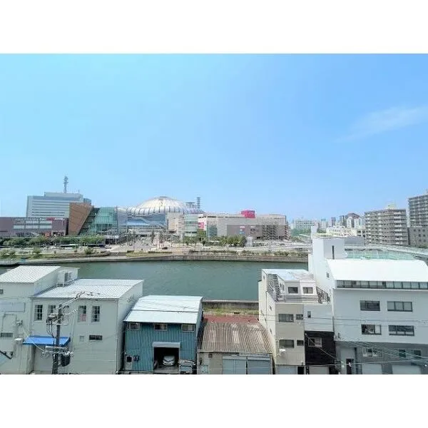 南堀江第二スカイハイツ 7階西向きバルコニーからの眺望です