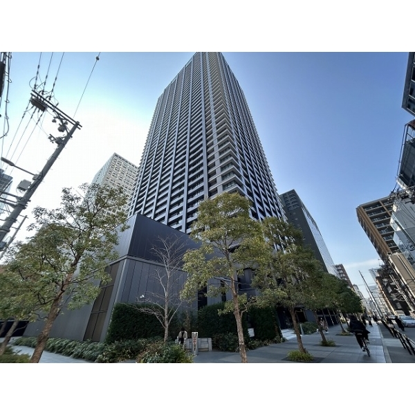 シティタワー大阪本町 外観