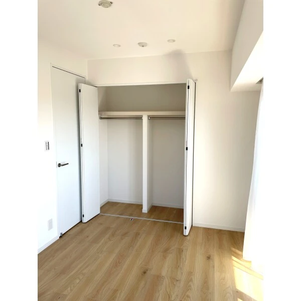 セザール南小岩 南西側洋室約6.0畳