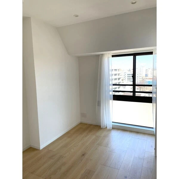 セザール南小岩 北東側洋室約5.6畳