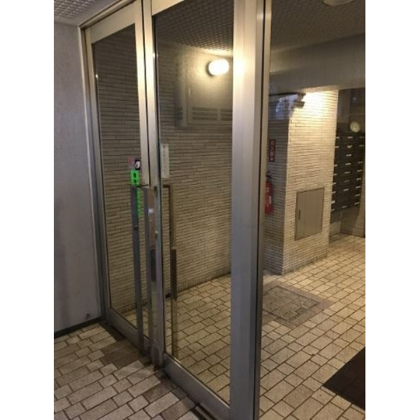 中銀桜新町マンシオン エントランス