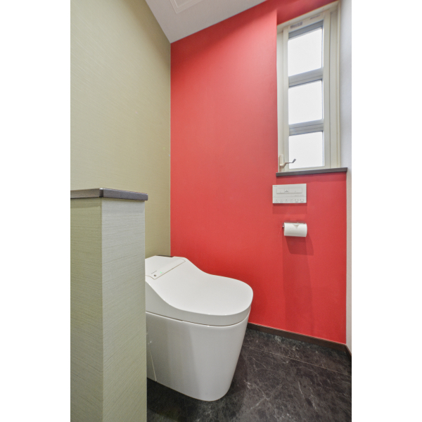 京都市東山区粟田口三条坊町 2階トイレ