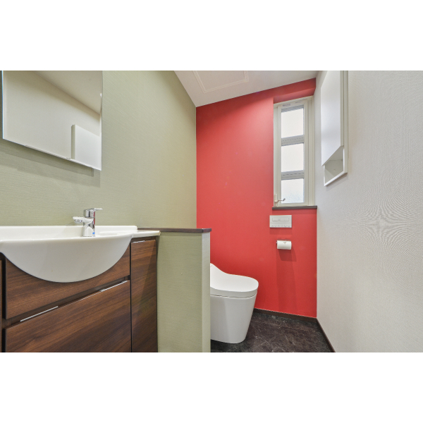 京都市東山区粟田口三条坊町 2階トイレ