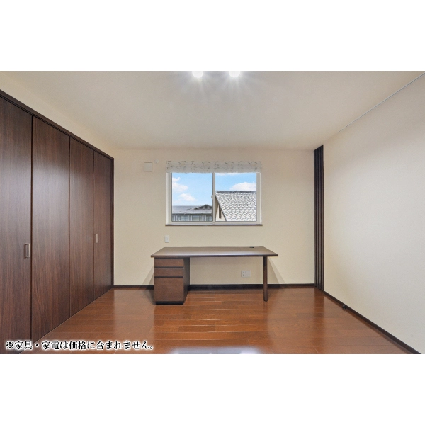 京都市東山区粟田口三条坊町 2階洋室（約6畳）