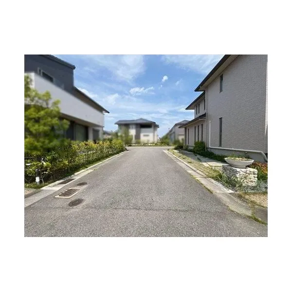 芦屋市涼風町 北側前面道路