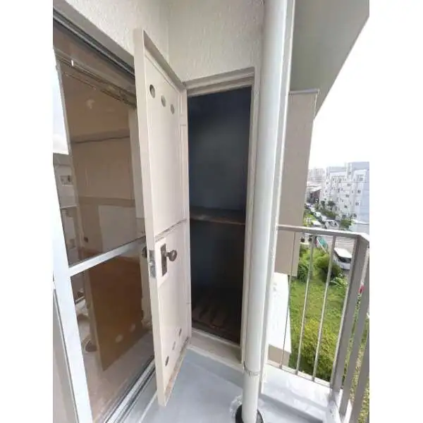 産業住宅三鷹第4アパート 物置(ﾊﾞﾙｺﾆｰ)