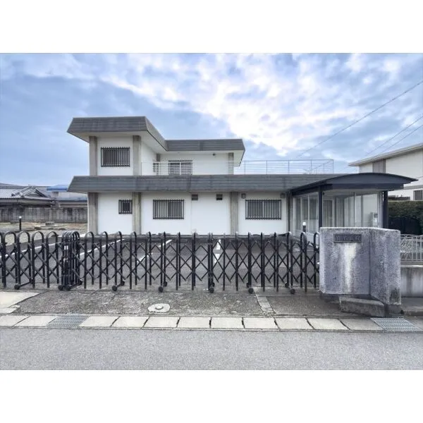 安城市和泉町中本郷 沓名医院徒歩6分(病院)まで約420m(徒歩6分)
