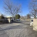 安城市和泉町中本郷 明祥中学校徒歩33分（中学校）まで約2600m（徒歩33分）