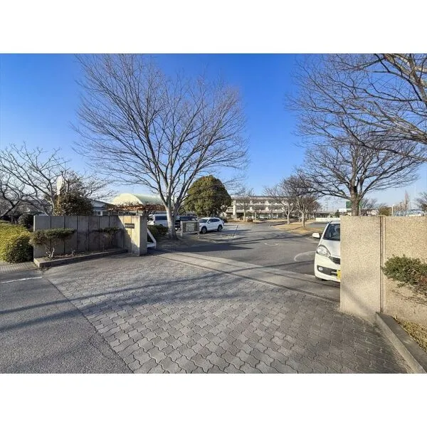 安城市和泉町中本郷 明祥中学校徒歩33分(中学校)まで約2600m(徒歩33分)