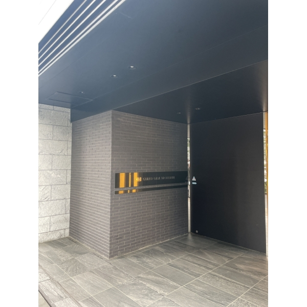 グランド・ガーラ立川 エントランス