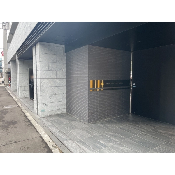 グランド・ガーラ立川 エントランス