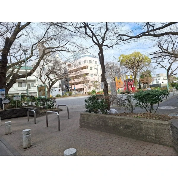 グランド・ガーラ立川 錦第二公園（公園）まで約300m（徒歩4分）