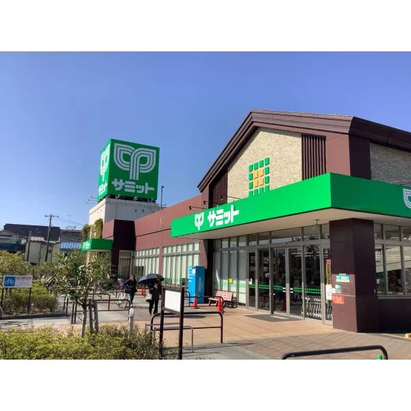 グランド・ガーラ立川 サミットストア 羽衣いちょう通り店（スーパー）まで約1300m（徒歩17分）