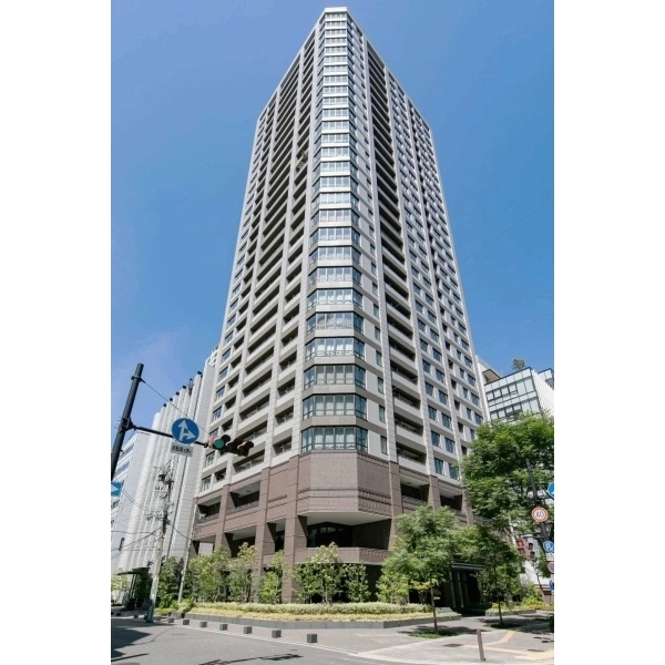 クレヴィアタワー大阪本町 外観