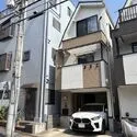 大田区上池台３丁目 LDK約14.4帖のゆとりある2SLDKで、3階洋室にはウォークインクローゼットがあります。