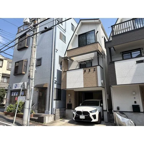 大田区上池台3丁目 LDK約14.4帖のゆとりある2SLDKで、3階洋室にはウォークインクローゼットがあります。
