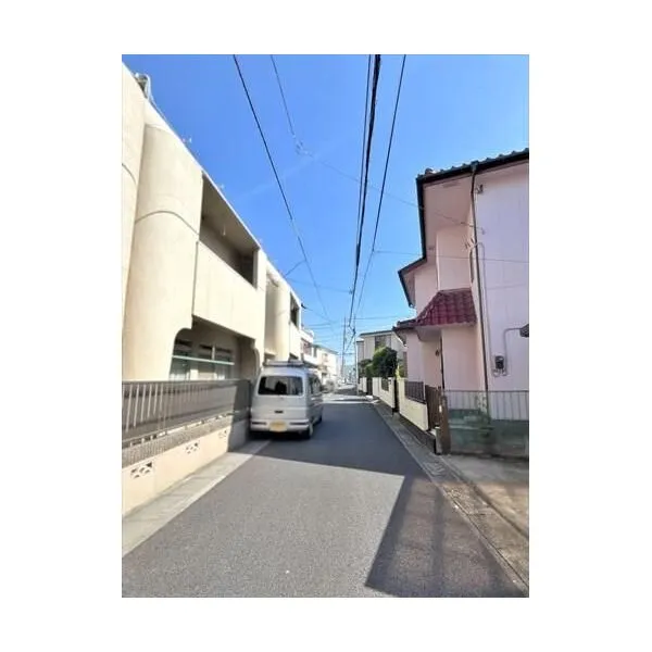 さいたま市大宮区上小町 前面道路（２０２６年４月撮影）