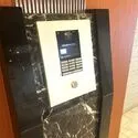 プレシス東日暮里エアマークス オートロック設備　不審者や勧誘員などが建物内に立ち入るのを防ぎます