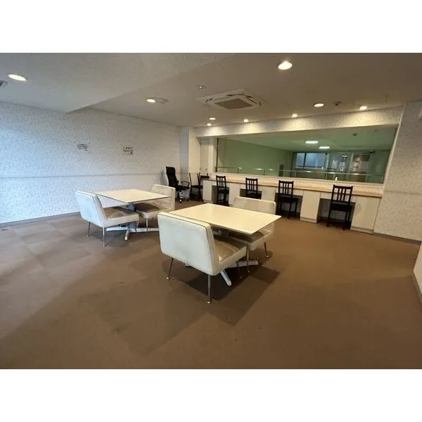 LA.PRYLE新横浜 共用ラウンジ