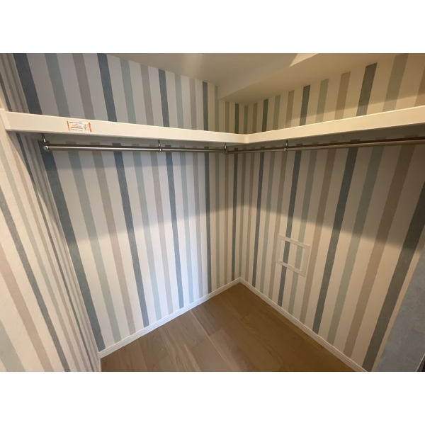 藤和南神大寺コープ ウォークインクローゼット