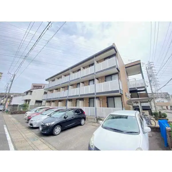 レオパレス小田井 外観