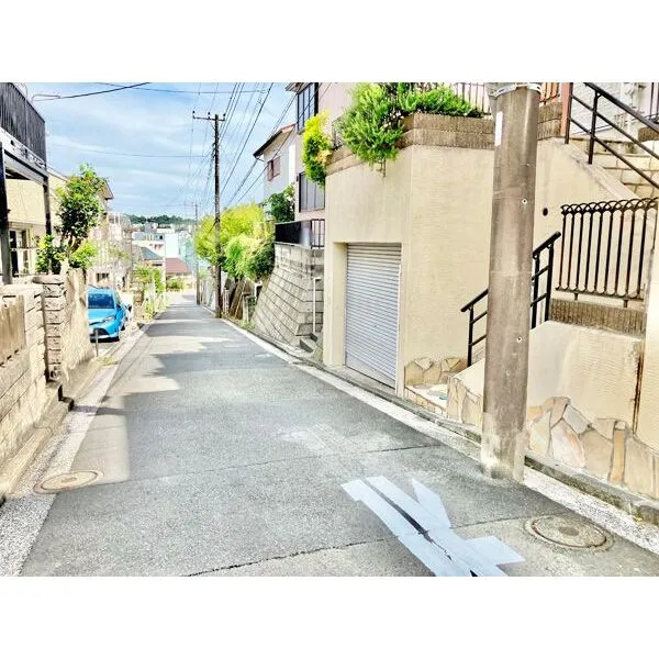横浜市港南区港南３丁目 前面道路：北側公道（幅員約４．５ｍ）