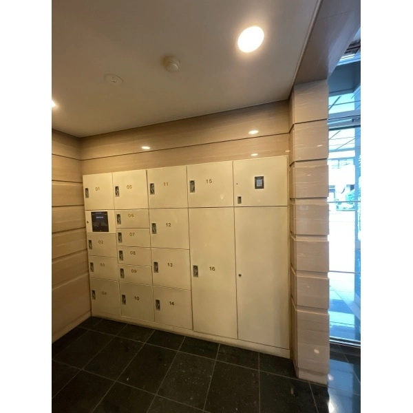ファミールグラン西麻布パークアヴェニュー 宅配BOX
