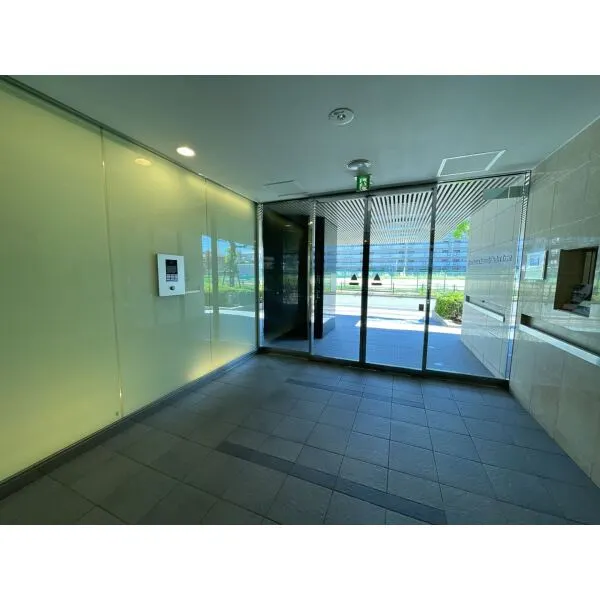 ライオンズマンション沢之町ガーデンタワー エントランス