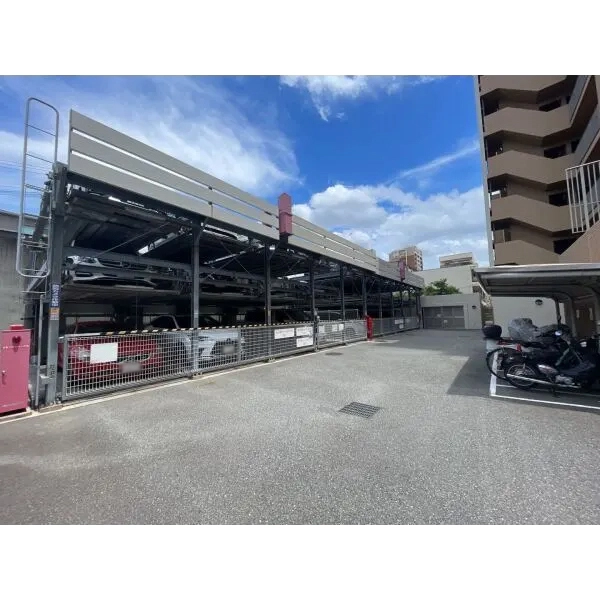 ライオンズマンション沢之町ガーデンタワー 駐車スペース