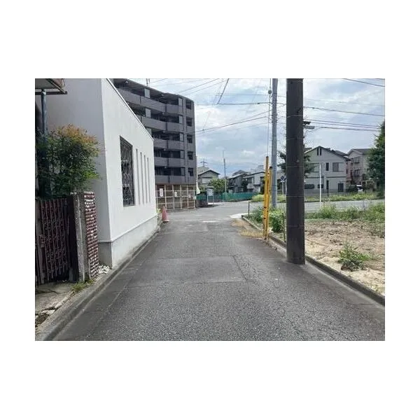 川崎市中原区市ノ坪 南側前面道路