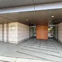 ザ・パークハウス茅ヶ崎本村 三菱地所コミュニティ管理。モニタ付きオートロックや防犯カメラなど、セキュリティにも配慮されています。