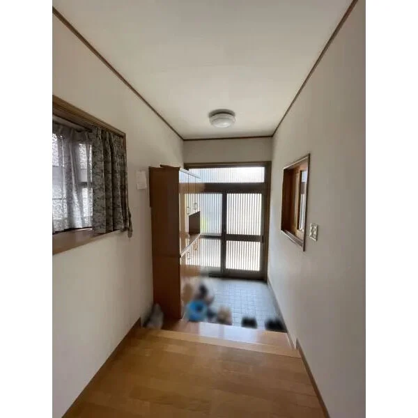 日進市東山６丁目 玄関