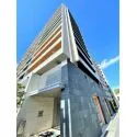 ハイホーム湘南平塚 2006年築、総戸数91戸、14階建ての建物外観