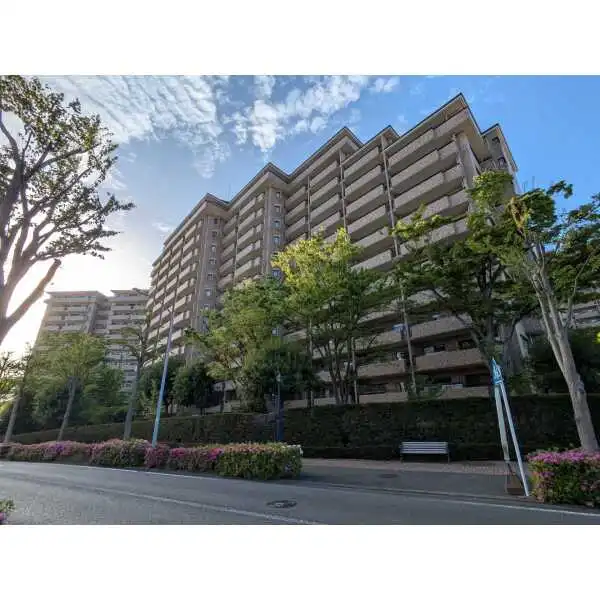 サン・ステージ緑園都市東の街２番館 外観