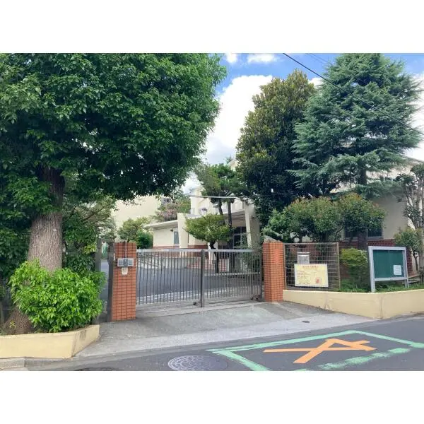 中野区鷺宮３丁目 中野区立明和中学校　（中学校）まで約1600m（徒歩20分）