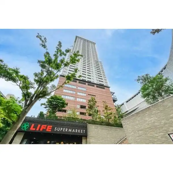 クロスエアタワー 外観